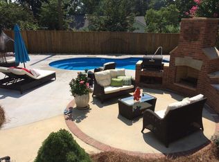 501 Chancery Pl, Greensboro, NC 27408