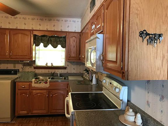 5th image of 1714 Custer Dr