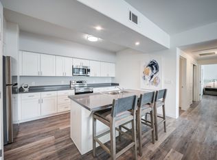 6710 W Doe Ave #11C-201, Visalia, CA 93291