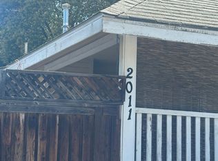 2011 West St, Talmage, CA 95482