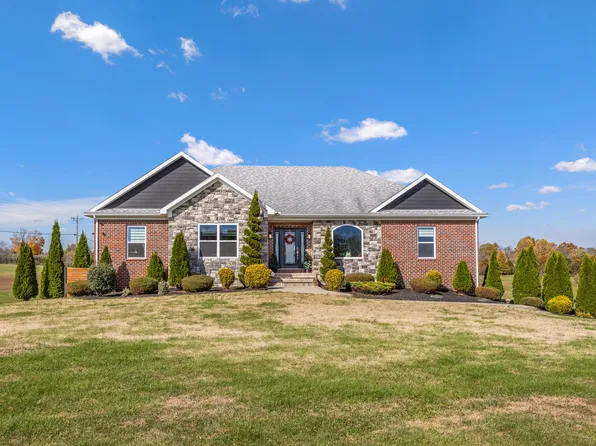 101 Creek Ridge Dr, Nicholasville, KY 40356
