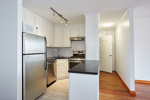 1st image of 130 W 67th St APT 26H