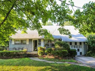 45 W Belmont St, Bay Shore, NY 11706
