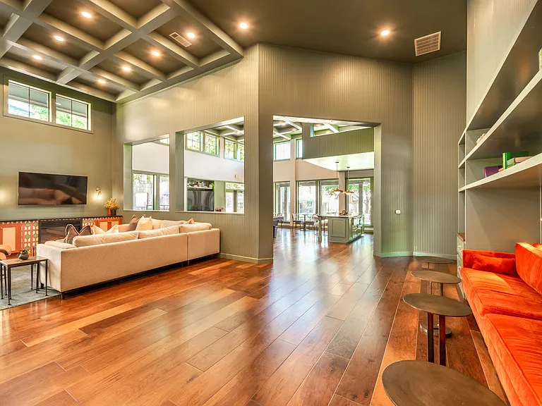 Creekside Townhomes — Photo 13