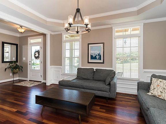 5th image of 208 Single Tree Cir