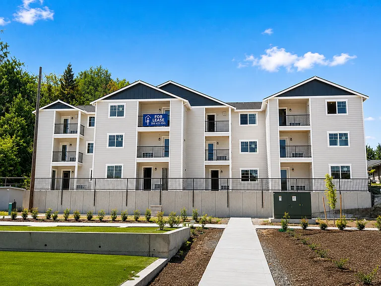 Brand New Building. Neat & Clean!
119 Rainier Ave S (sample)