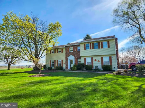 6 N Greco Dr, Drums, PA 18222