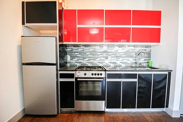 Rented by Nooklyn NYC LLC | media 84