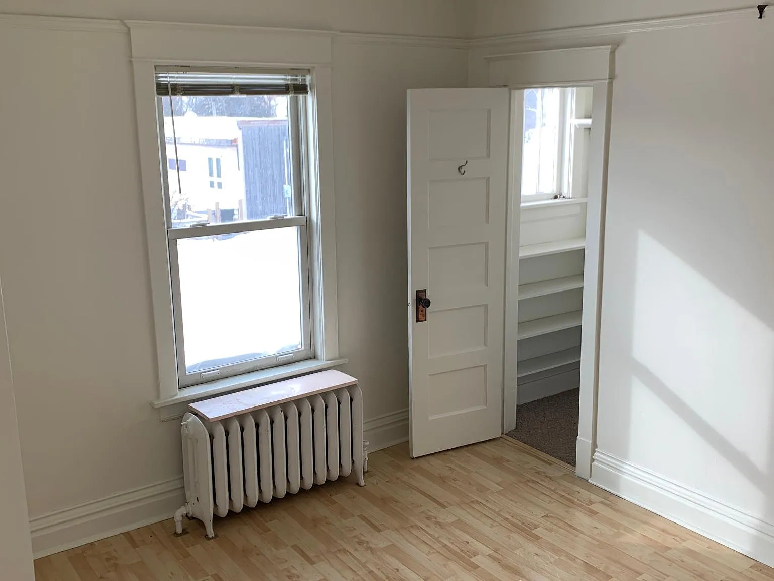 2 bed, 1100 sqft, $1,350 — Photo 3