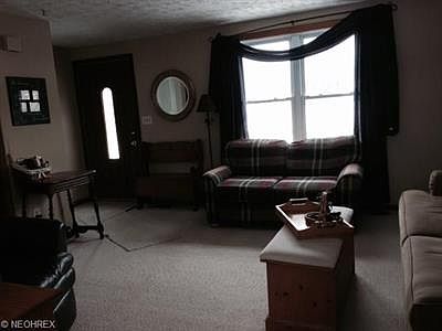 3rd image of 720 Oberlin Pl