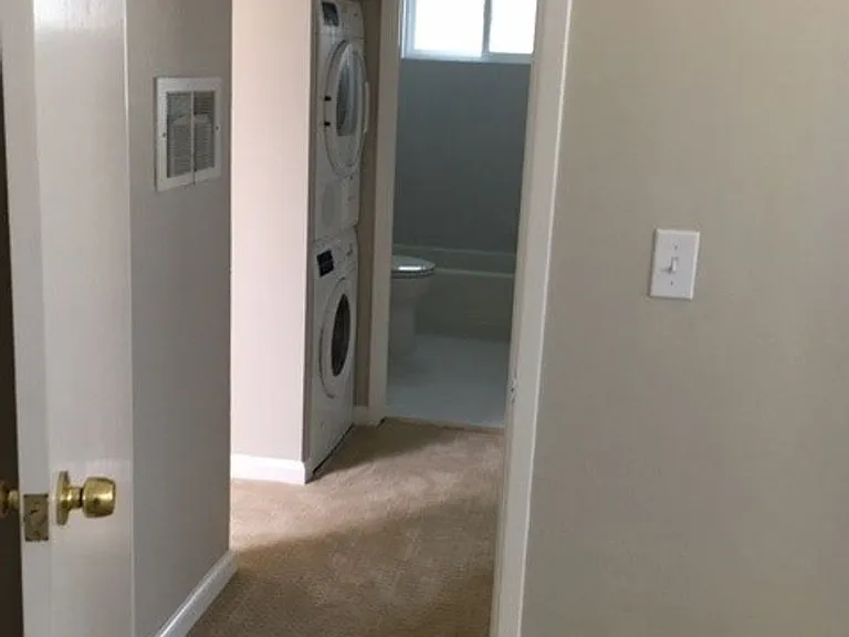 1216 Liberty St #2 — Photo 5