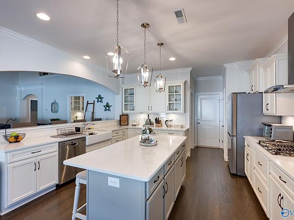 4th image of 7034 Jane Elizabeth Dr