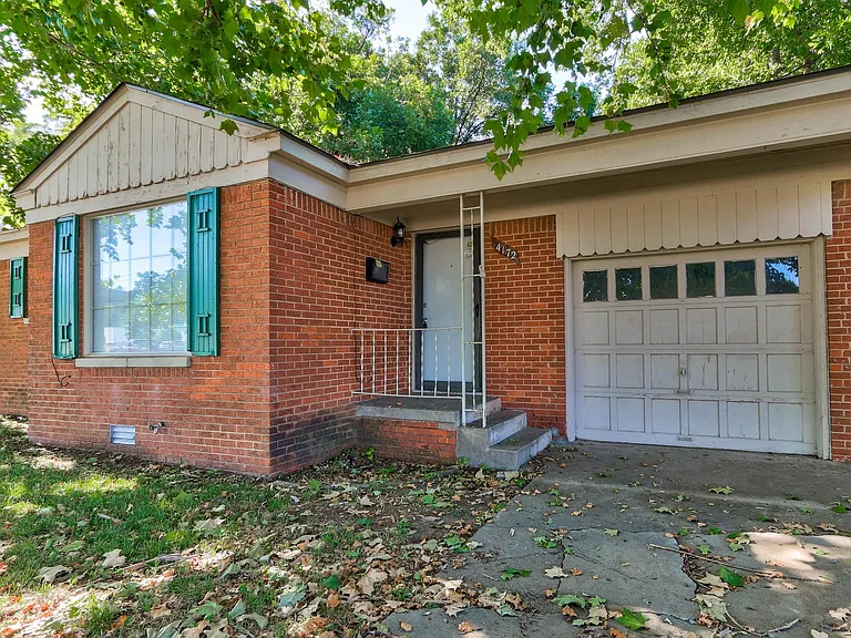 4172 NW 23rd St — Photo 30