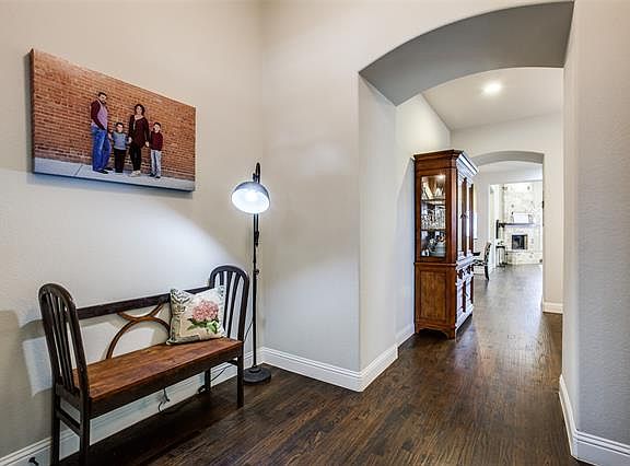 3rd image of 5628 Grove Cove Dr