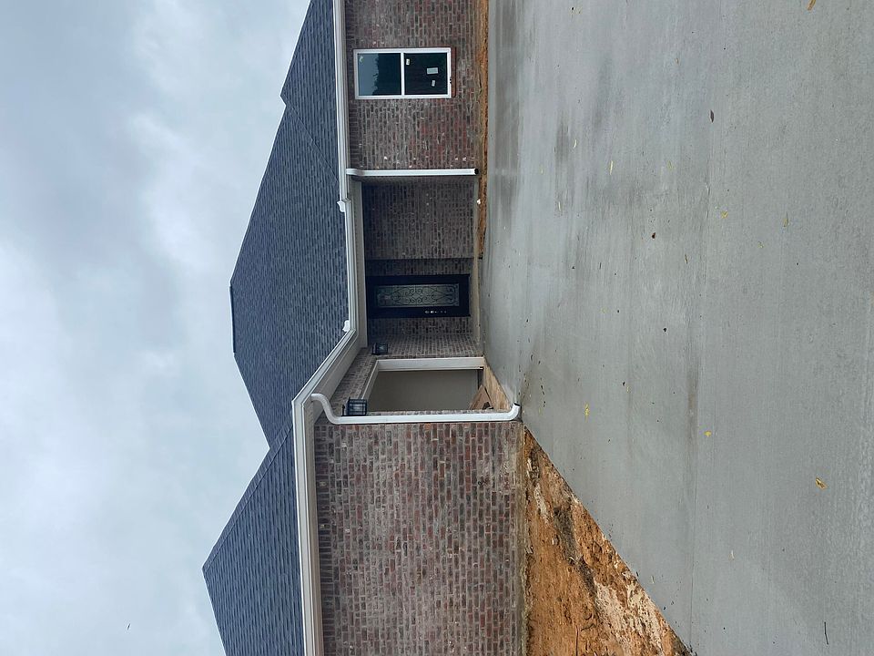2nd image of 321 Gabe Ave