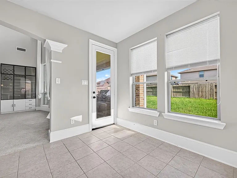 32931 Franklin Brooks Dr — Photo 17