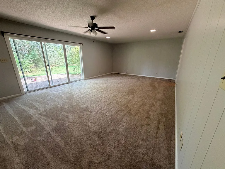 4317 Oak Ridge Bnd — Photo 3