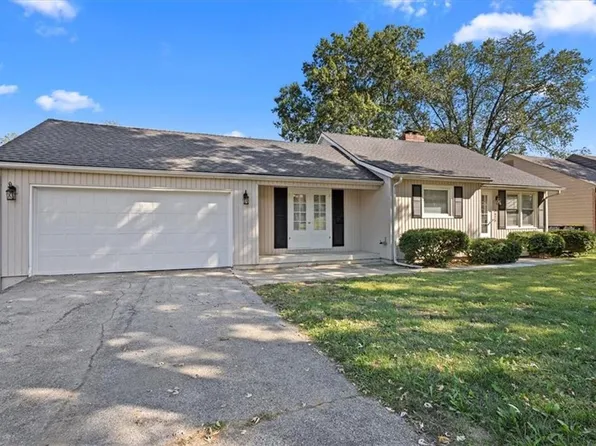 5425 N Flora Ave, Kansas City, MO 64118