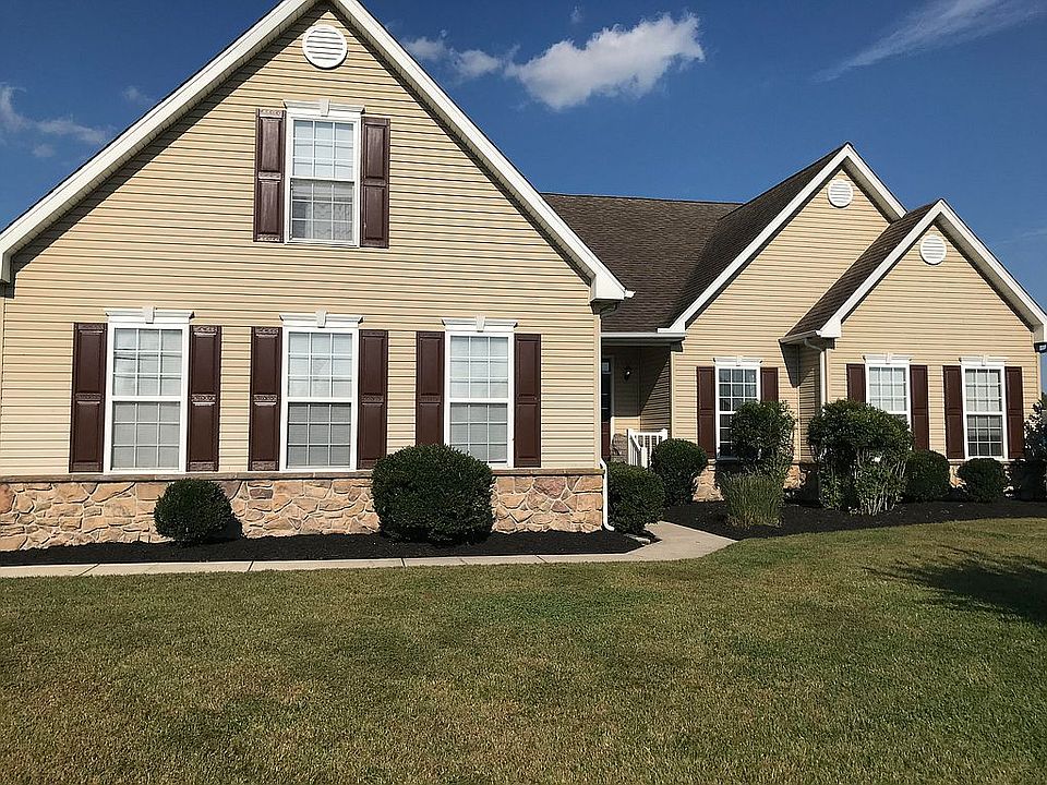 22591 Southern Pines Drive