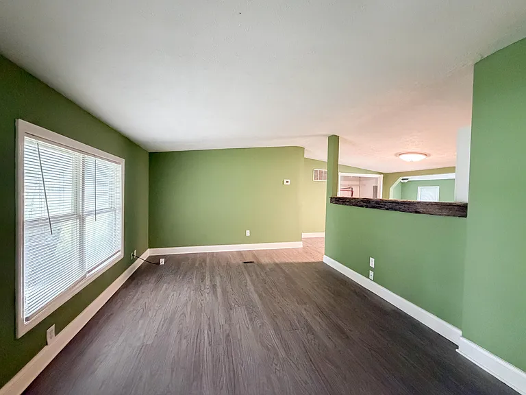 180 N Martin Ln — Photo 10