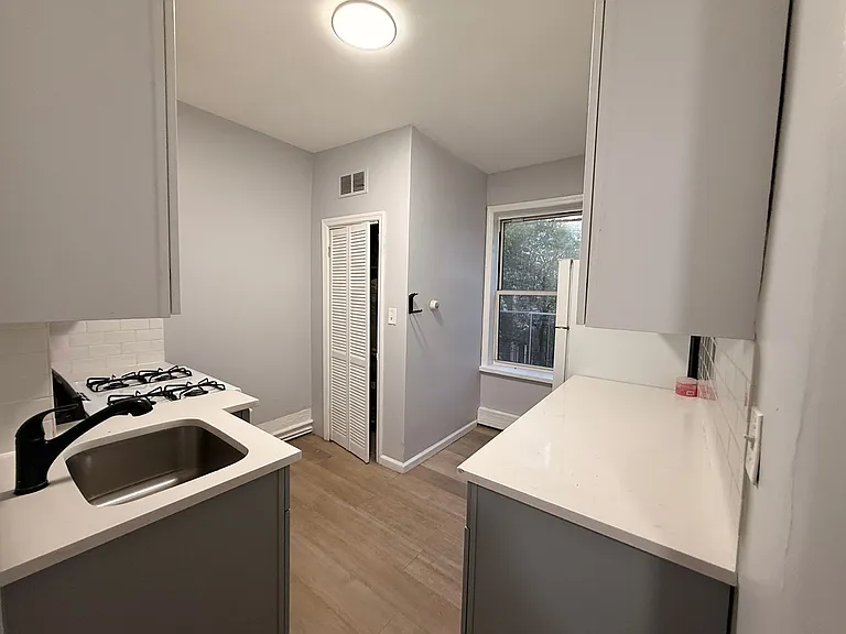 68 Martin Luther King Dr #2E — Photo 2
