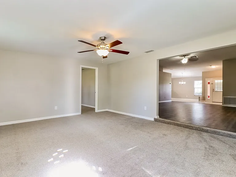 8012 Cameron Cay Ct — Photo 7