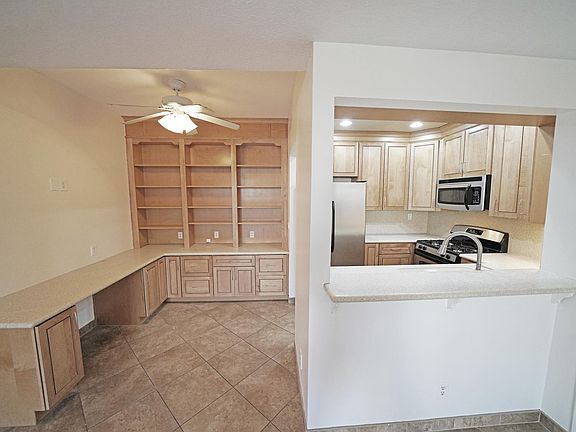 5th image of 23811 Del Monte Dr Unit 117