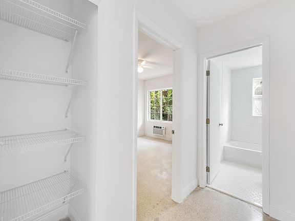 4th image of 410 76th St #D