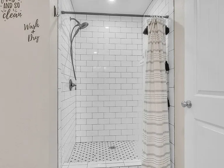 1115 Osage St — Photo 15
