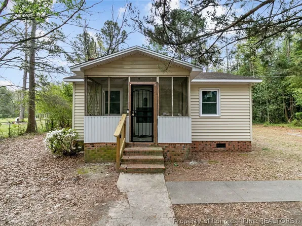 319 Grant St, Laurinburg, NC 28352