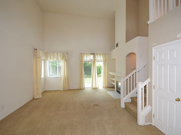 2nd image of 3752 Bridlewood Cir