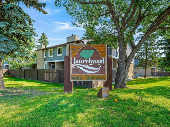 7604 29th Ave NW #4, Edmonton, AB T6K 3Z2