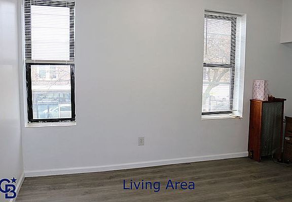 3rd image of 2276 E 13th St #2R