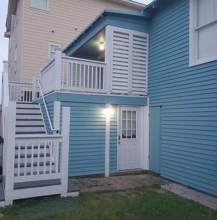 1st image of 1307 Avenue N