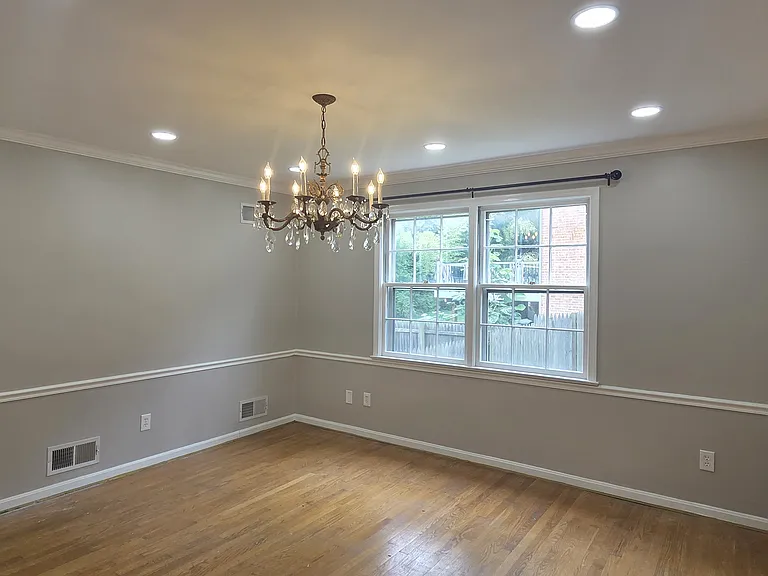 6004 Highboro Dr — Photo 7