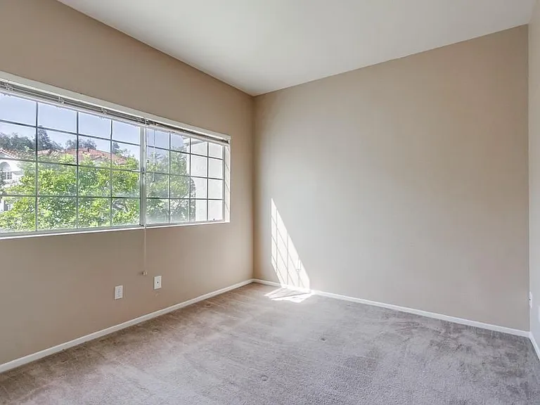 1879 Matin Cir #140 — Photo 40