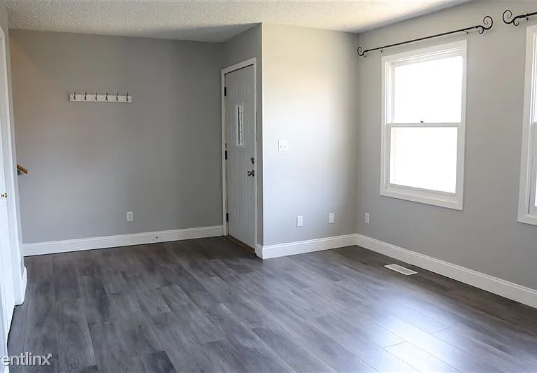 3805 Renee Dr #MAIN — Photo 3