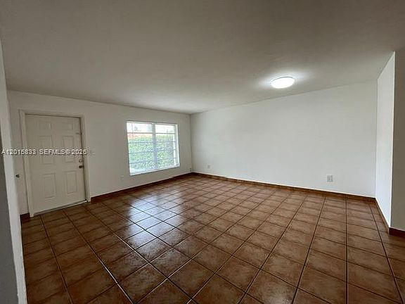 3rd image of 10112 SW 20th St