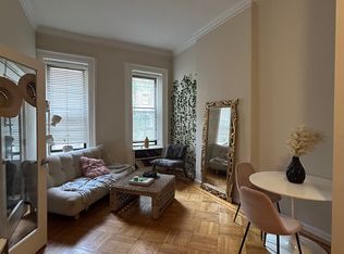 110 E 61st St APT 2A, New York, NY 10065