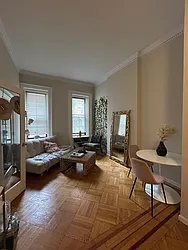 110 East 61st Street