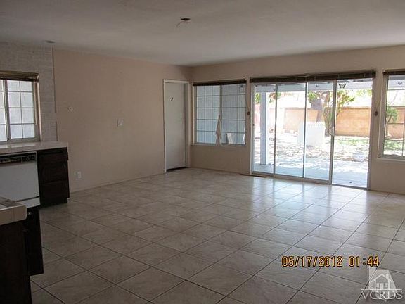5th image of 3180 Hilldale Ave