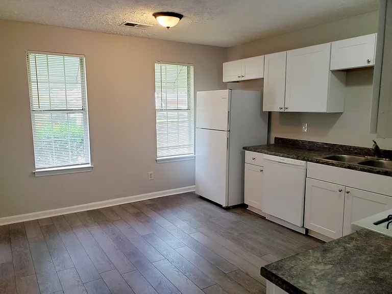 3559 Ashley Station Dr SW — Photo 3