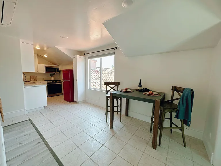 2498 Birchwood Way #2 — Photo 20