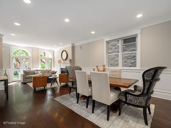 5th image of 2718 N Wayne Ave #1