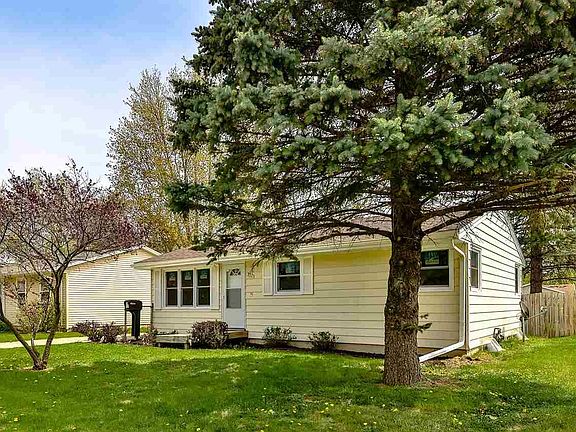 2nd image of 7713 Venus St