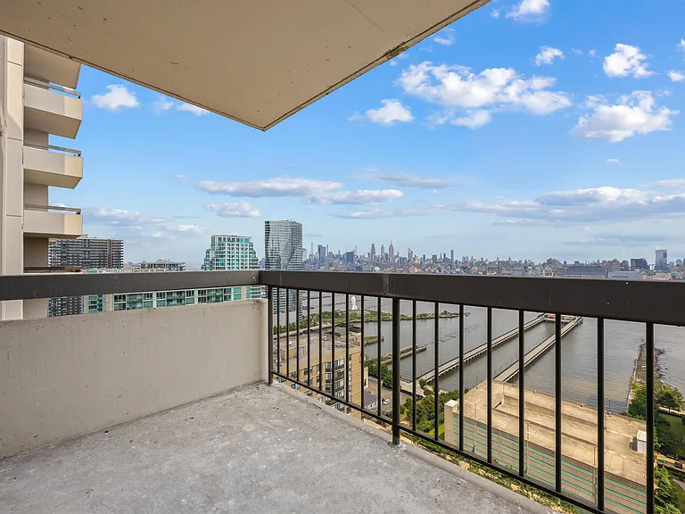 45 River Dr S #3002 — Photo 2