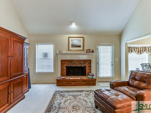 4th image of 315 Flat Bush Dr