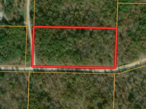 000 Apache Trail, Raymondville, MO 65555