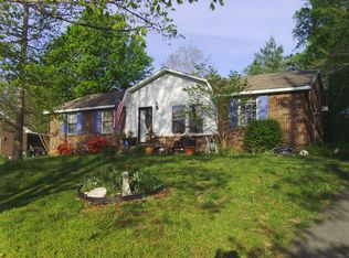 292 Edmondson Ferry Rd, Clarksville, TN 37040