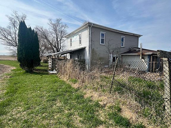 3rd image of 423 N Knox Rd